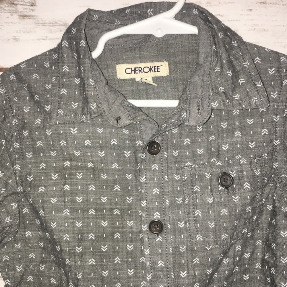 Button up - Picture 2 of 2